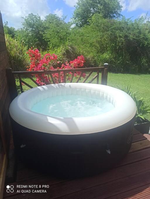 Ti-Case Appartement Jacuzzi A 100M De La Plage Sainte-Luce Eksteriør billede